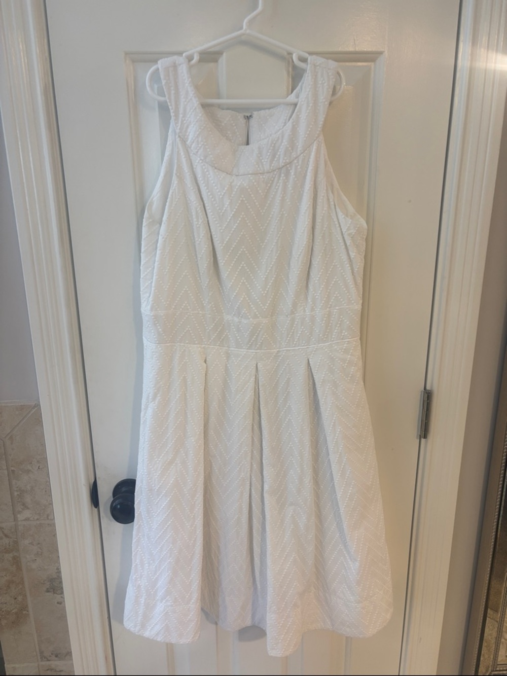 White House Black Market White Textured Sleeveless Asymmetrical Hem Dress